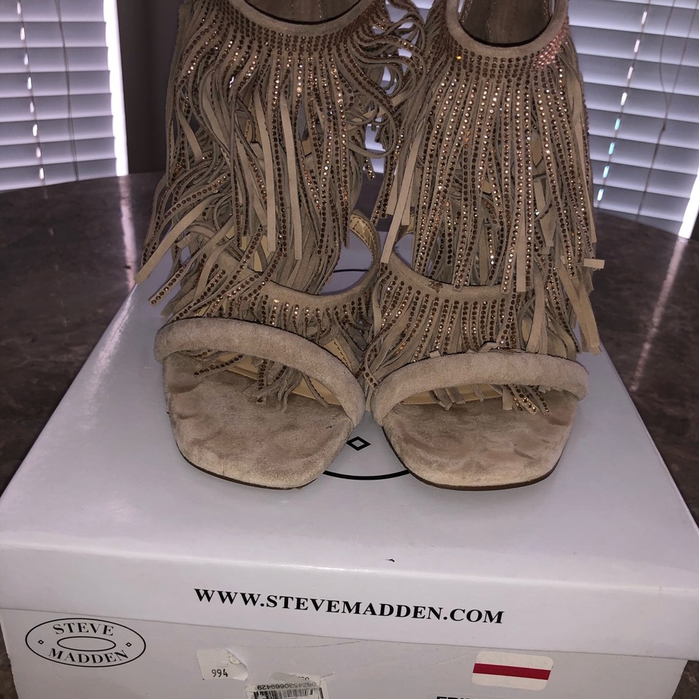🎊🔥Steve Madden Beige/Tan Heels🔥🔥 - Picture 2 of 7